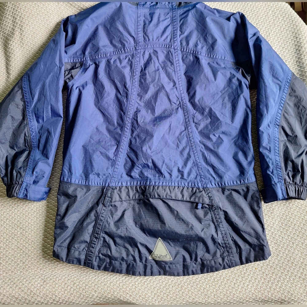 L.L. Bean Kids Navy and Blue Raincoat - Picture 7 of 11